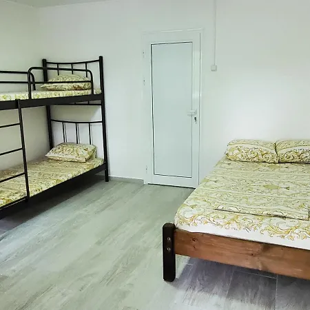 Holiday park Бунгала Романтика Shkorpilovtsi